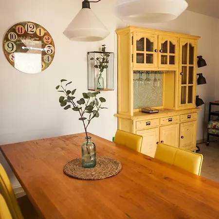 Comfortable Duplex With Garage And Working Space