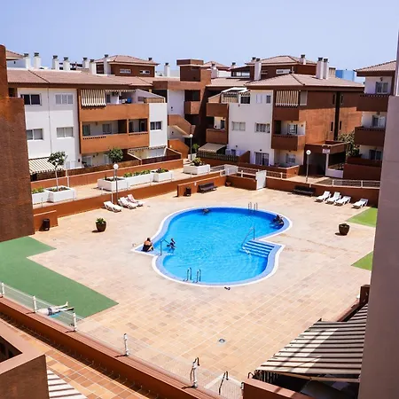 Comfortable Duplex With Garage And Working Space Puertito de Guimar