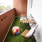 Comfortable Duplex With Garage And Working Space Lägenhet *