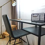 Comfortable Duplex With Garage And Working Space Lägenhet *