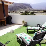 Comfortable Duplex With Garage And Working Space Lägenhet Puertito de Guimar